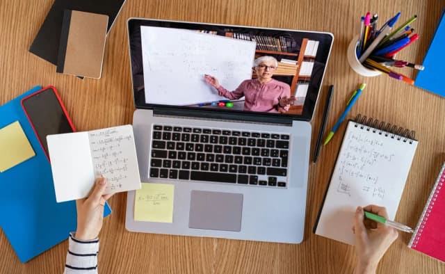 Co dalej z nauczaniem zdalnym? Przyszłość edukacji w Polsce bez tajemnic Co dalej z nauczaniem zdalnym? Przyszłość edukacji w Polsce bez tajemnic